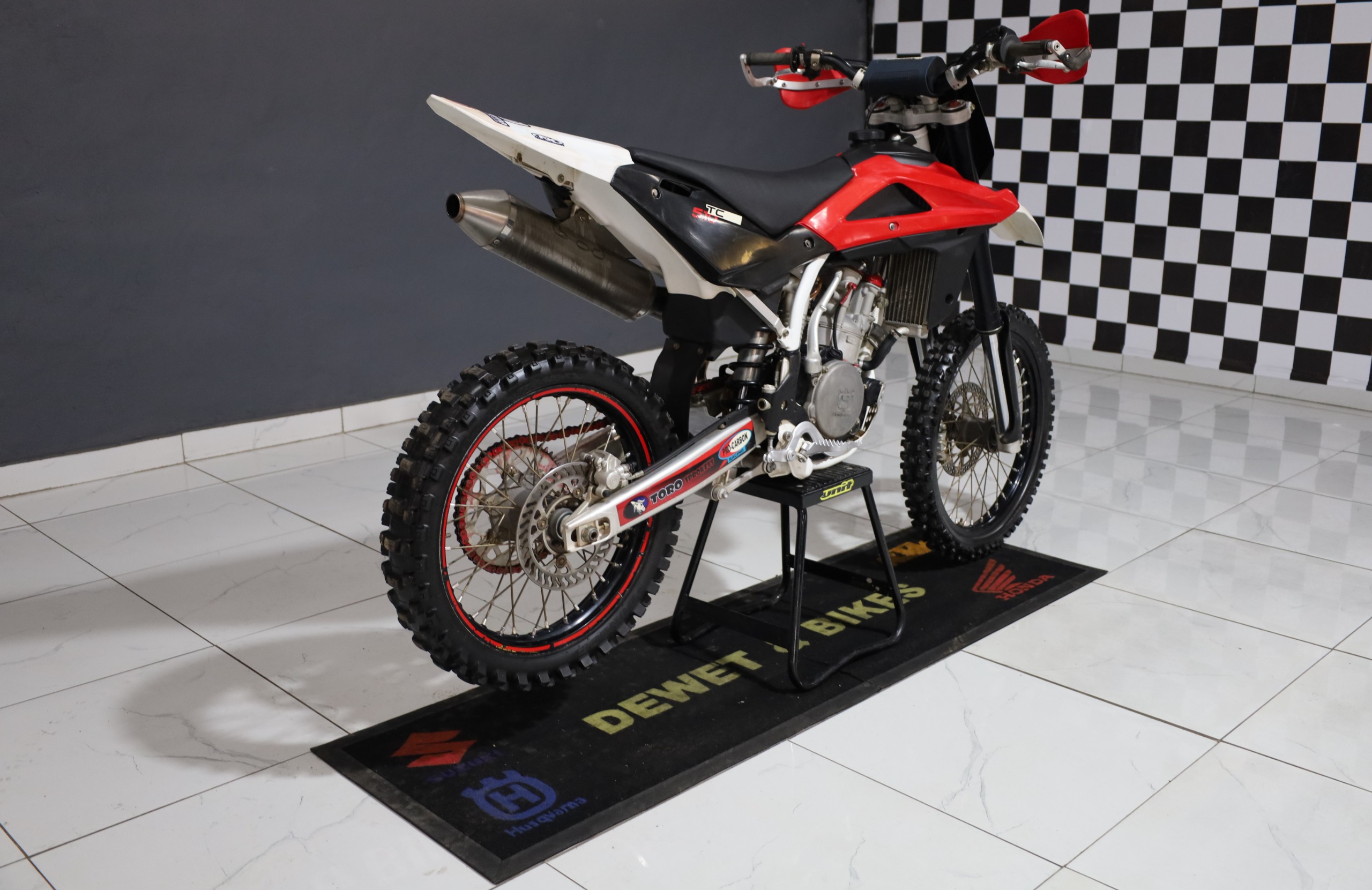 HUSQ 51000