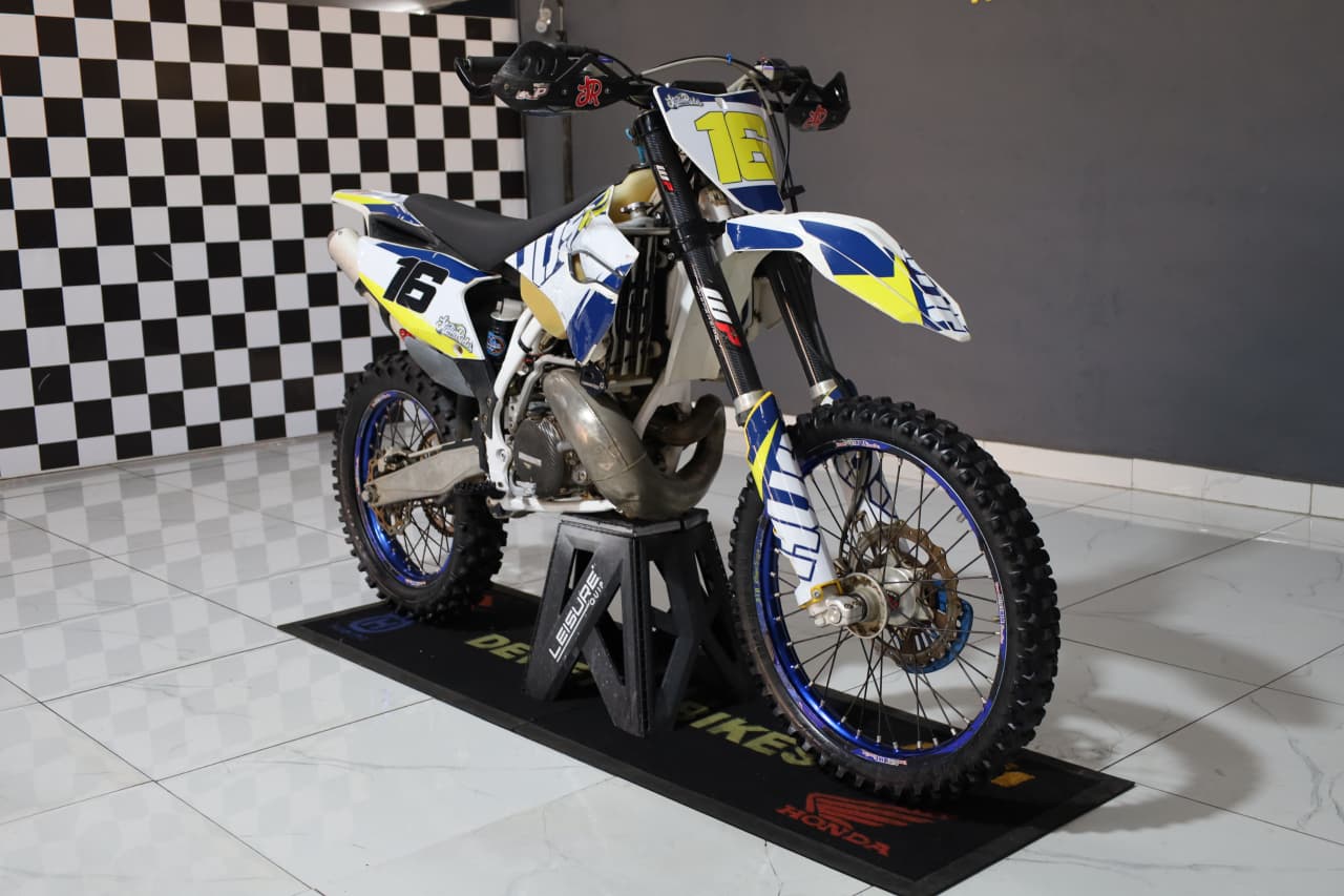 14 HUSQ 300