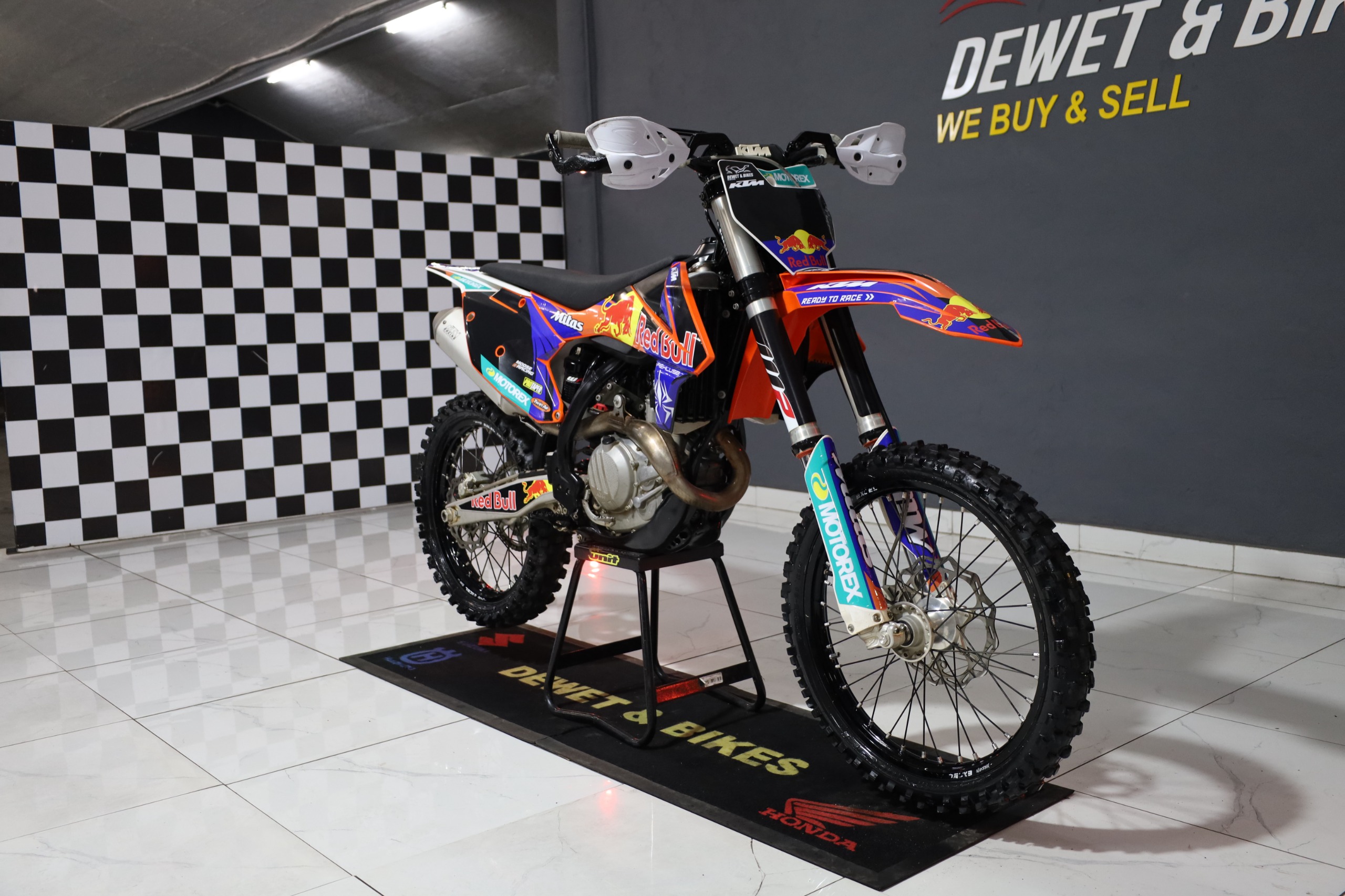 KTM SAK
