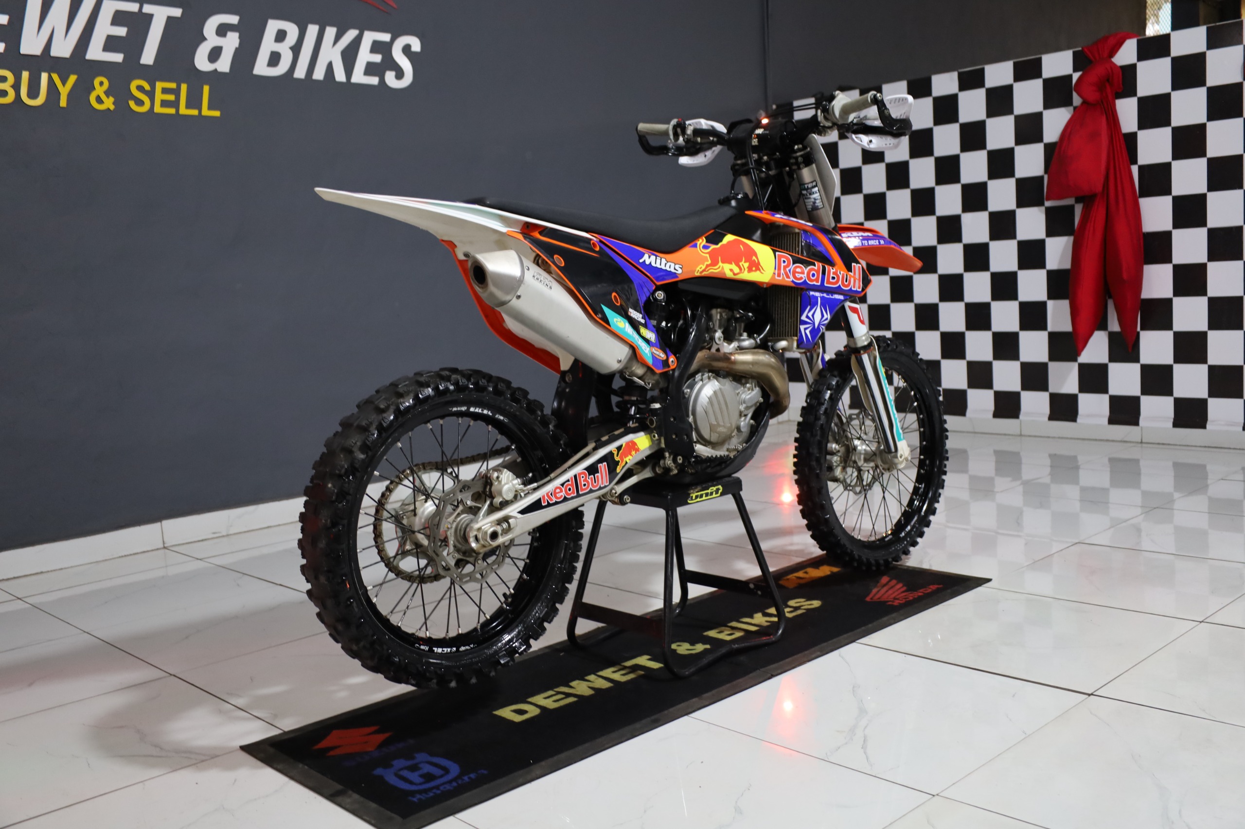 KTM SAKK